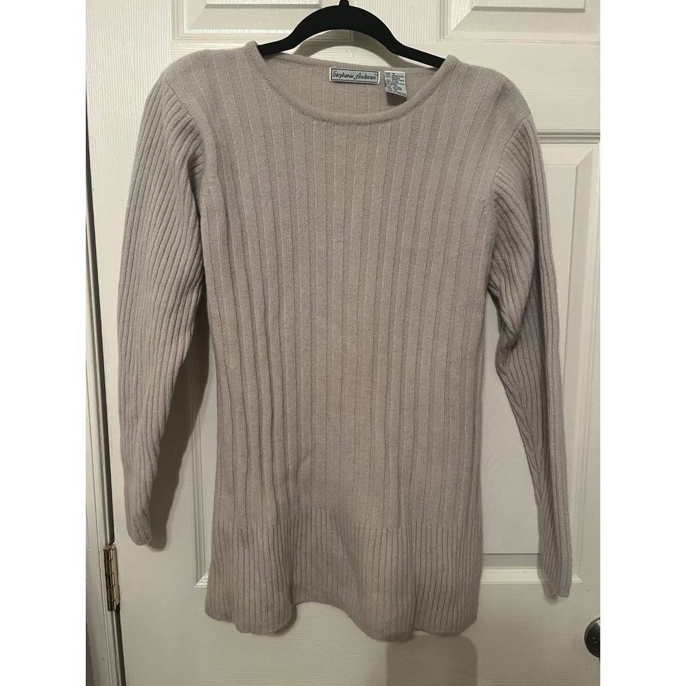 Stephanie Andrews Medium Beige Lambs Wool and Angora Rabbit Hair Sweater Vintage